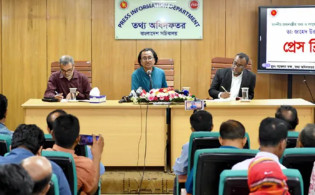 চোর বা ডাকাত ধরা পড়লে মারধর করা যাবে না: উপদেষ্টা