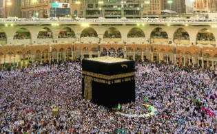 হজের মাসে ওমরাহ: কখন জায়েজ, কখন মাকরুহ