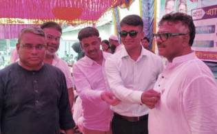 স্কুলের টাকায় স্বর্ণের উপহার—হুইপ দুলুকে ঘিরে তোলপাড়