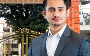 হেরে গিয়েও আলোচনায়, এবার মেয়র প্রার্থী সারজিস