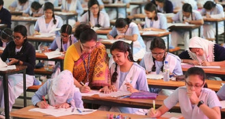 এসএসসি ও সমমানের পরীক্ষা শুরু