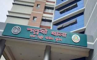 শিক্ষিকা খুন, হাতে পাওয়া চুল ঘিরে রহস্য