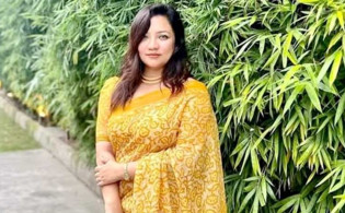 ঢাবি শিক্ষিকার পোস্টে তোলপাড়!