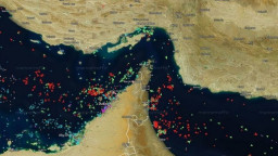 বিশ্ববাণিজ্যের লাইফলাইন নিয়ে ইরানের নতুন খেলা