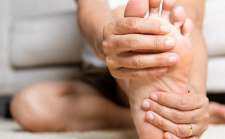 ঝিনঝিনে হাত-পা অবহেলা করলে হতে পারে বড় সমস্যা