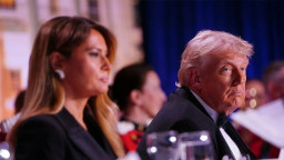 হঠাৎ গুলিতে শেষ মুহূর্তে সরানো হলো ট্রাম্পকে