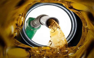 ইরান-যুক্তরাষ্ট্র টানাপোড়েনের মাঝেই তেলের দামে ঝড়