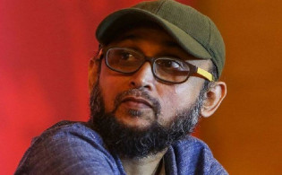 উপদেষ্টা ফারুকীকে নিয়ে বিস্ফোরক দাবি মাসুদ কামালের