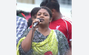 যে কারণে শেষ মুহূর্তে শপথ স্থগিত নুসরাতের