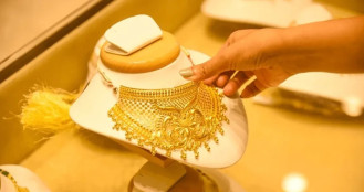 দেশের বাজারে স্বর্ণের দামে নতুন রেকর্ড