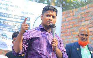 প্রথম মাসের বেতনেই চমক দিলেন হাসনাত আব্দুল্লাহ