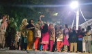 মধ্যরাতে উত্তাল ইডেন মহিলা কলেজ