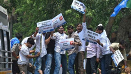 প্রশ্নফাঁসে মেডিকেল ভর্তি পরীক্ষা বাতিল
