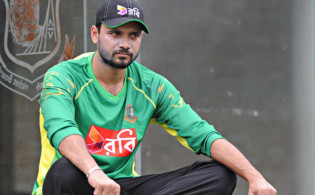 পরিবারের বর্তমান অবস্থা নিয়ে যা বললেন মাশরাফির বাবা