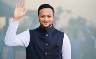 'এক কোটি টাকা দিলে আমার নাম কেস থেকে উঠিয়ে দেবে'