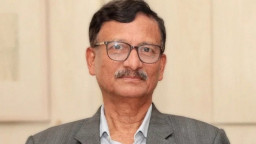 ‘কিচেন কেবিনেট’ নিয়ে মুখ খুললেন সাবেক উপদেষ্টা