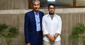 ৩২ লাখ টাকার গরু বিতর্কে মুখ খুললেন মন্ত্রীর ছেলে