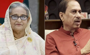 ‘পদত্যাগপত্র ভ্যানিটি ব্যাগে করে নিয়ে গেছেন শেখ হাসিনা’