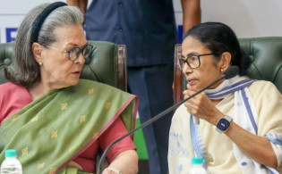 ২৮ বছর পর কংগ্রেসে ফিরতে পারেন মমতা,যা বলছে ভারতীয় গণমাধ্যম