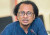 দেশে ফিরেই সাংবাদিকদের এড়িয়ে গেলেন উপদেষ্টা