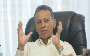 শেয়ারবাজার ঘুরে দাঁড়ানোর ভিত্তি তৈরি হয়েছে: আমির খসরু