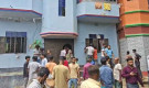 একই পরিবারের ৩ জনকে গলা কেটে হত্যা, আহত ১