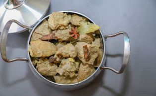 বিদ্যুৎ না থাকলেও মাংস ভালো রাখার কার্যকর উপায়