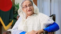শেখ হাসিনার সঙ্গে নিয়মিত যোগাযোগ রাখেন যে তিন জন