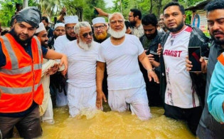 গেঞ্জি পরে যাওয়ার কারণ জানালেন জামায়াত আমির