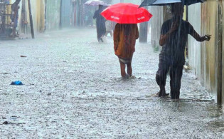 আবহাওয়া অফিসের নতুন সতর্কতা: ১৩ অঞ্চলে দমকা হাওয়া