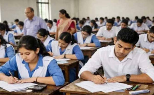 প্রধানমন্ত্রীর হস্তক্ষেপে বদল হলো এইচএসসি কেন্দ্র