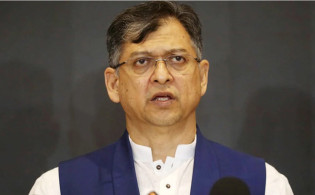 হাসিনা ও আওয়ামী লীগ প্রসঙ্গে একসঙ্গে বড় মন্তব্য স্বরাষ্ট্রমন্ত্রীর
