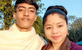 ফুটবল বাজির পর দুই সন্তানের মাকে নিয়ে উধাও যুবক