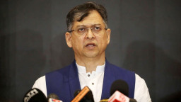 রাষ্ট্রপতি ইস্যুতে নীরবতা ভাঙলেন স্বরাষ্ট্রমন্ত্রী