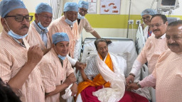 ৬৫ এমপির অনুরোধে অনশন ভাঙলেন ওয়াংচুক