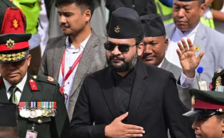 একসঙ্গে বার্তা দিতে নতুন কৌশলে নেপালের প্রধানমন্ত্রী