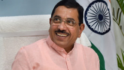 দায়িত্ব নিয়েই শিক্ষাব্যবস্থা নিয়ে মুখ খুললেন নতুন মন্ত্রী