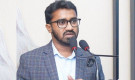 আমি তাকে চুমু দেব, এমন সুশীল ব্যক্তি আমি না