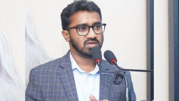 আমি তাকে চুমু দেব, এমন সুশীল ব্যক্তি আমি না