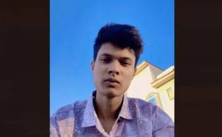 ‘বাংলাদেশে এখন বোনকেও কিস করতে পারবো না’