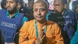 প্যারোলে মুক্তি পেলেন চিন্ময় কৃষ্ণ দাস