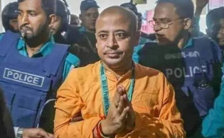 প্যারোলে মুক্তি পেলেন চিন্ময় কৃষ্ণ দাস