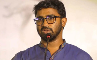 বক্তব্যের মাঝেই বিদ্যুৎ চলে গেল, যা বললেন রাশেদ খান