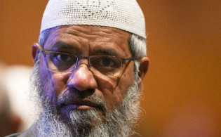 ভারতে জাকির নায়েকের প্রত্যর্পণ নিয়ে মুখ খুললেন মালয়েশিয়ার প্রধানমন্ত্রী