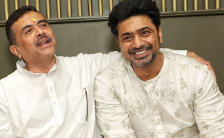 হঠাৎ দেবের বাড়িতে শুভেন্দু, নেপথ্যে বড় বার্তা
