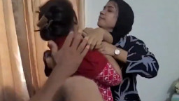 ভেতরে নারী বাইরে নারী, মাঝখানে ‘ওসি’ মাহবুব