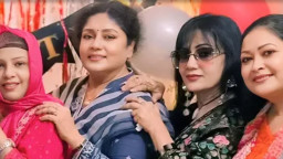 সিনেমার সোনালী তারকাদের আবেগঘন আড্ডা
