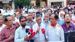ইসলামী ব্যাংকের সংকট নিরসনে ব্যর্থতার অভিযোগ, প্রশাসকের পদত্যাগ দাবি