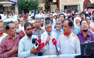 ইসলামী ব্যাংকের সংকট নিরসনে ব্যর্থতার অভিযোগ, প্রশাসকের পদত্যাগ দাবি