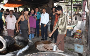 চার প্রতিষ্ঠানকে ৮৭ হাজার টাকা জরিমানা